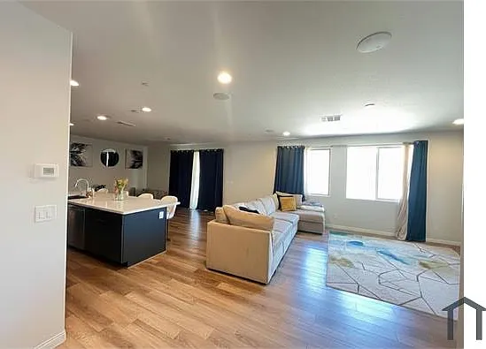9330 Copernicus Ave — Photo 2