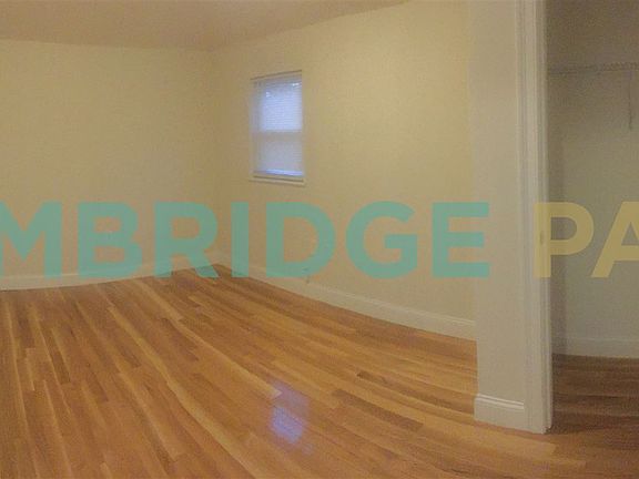 1477853149-bedroom-3-1