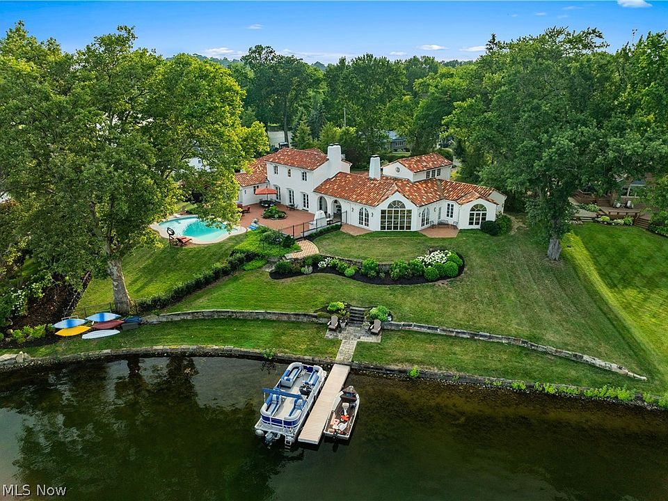 1st image of 5252 Peninsula Dr NW