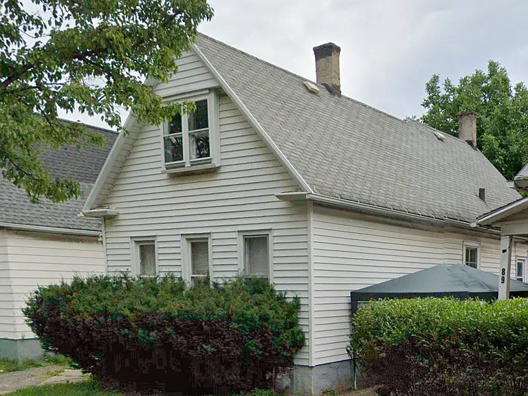 93 Pulaski St — Photo 1