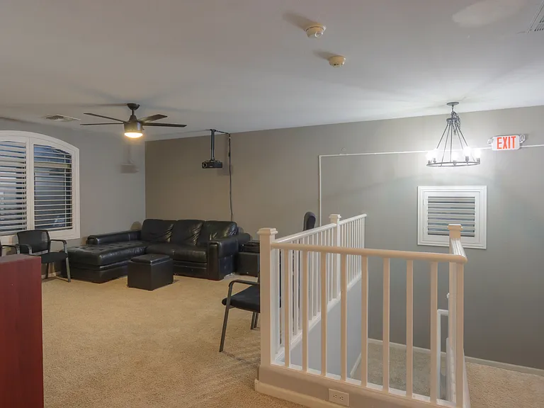 1235 W Castle Dr — Photo 16