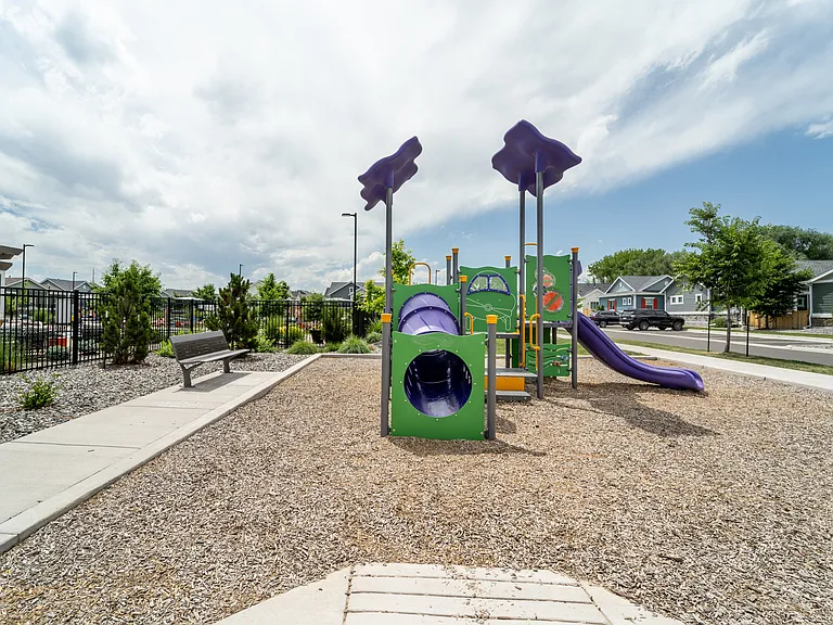 Avilla Eastlake — Photo 10