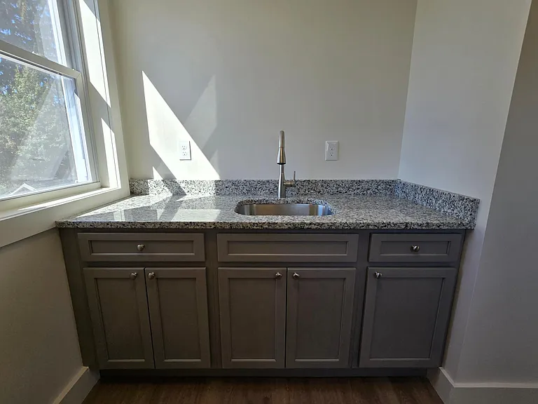 13 W Church St #2 — Photo 5