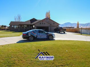 39 Mason Rd, Yerington, NV 89447
