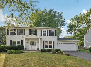 106 Bridgeport Ln, Geneva, IL 60134