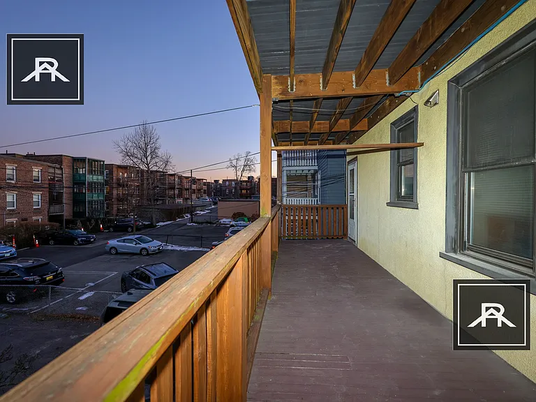 123 Browne St #2 — Photo 17