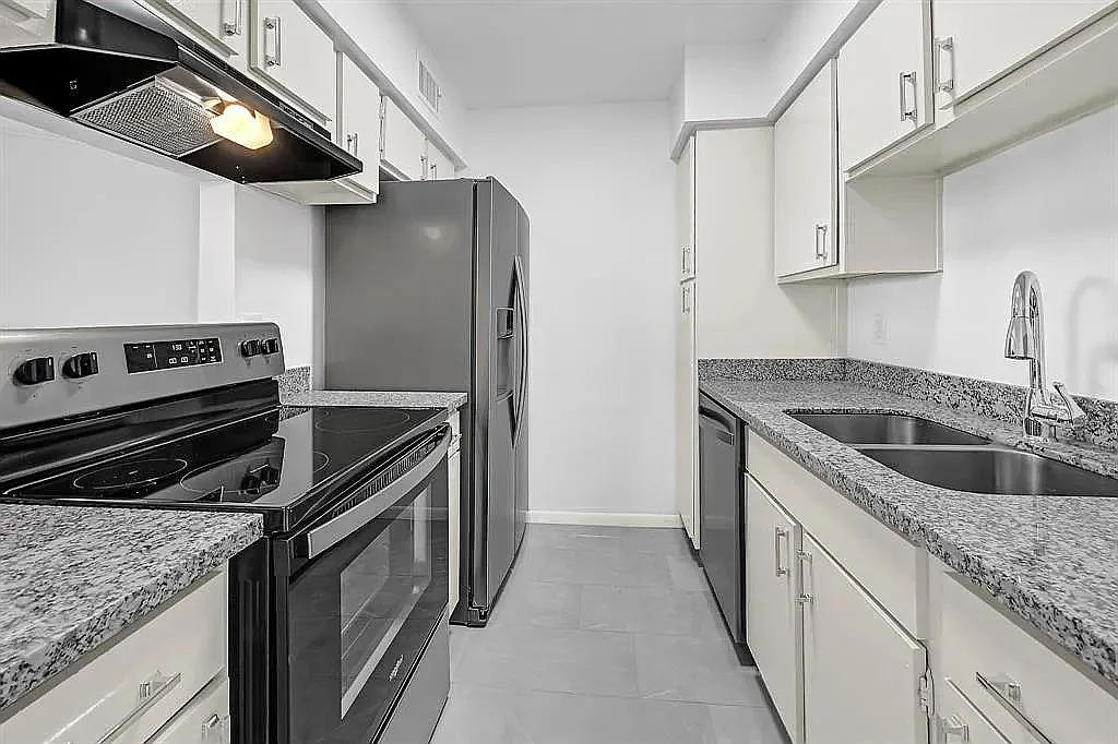 2 bed, 1092 sqft, $1,500 — Photo 4