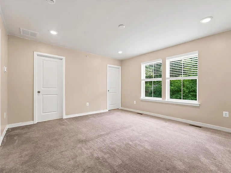 59 Four Leaf Dr — Photo 18