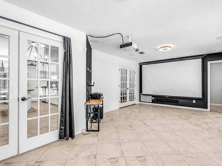 1764 Condor Dr — Photo 37
