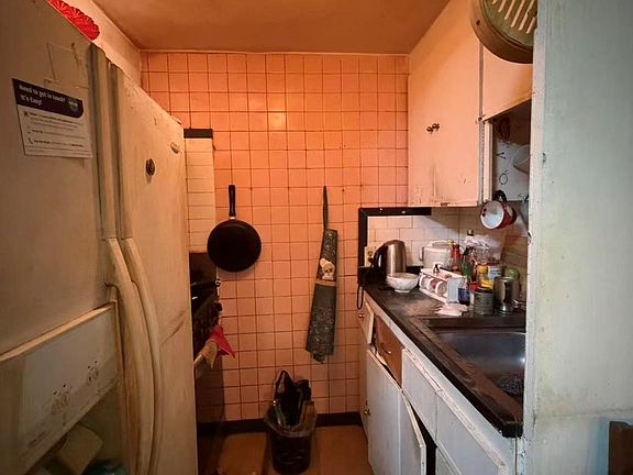 4th image of 167 Sands Street #506