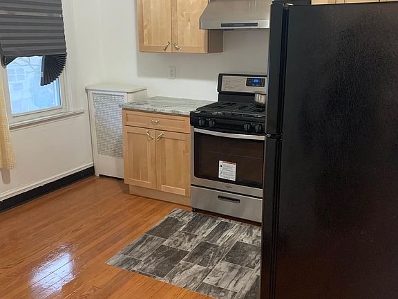 Modern kitchen with room for a table
