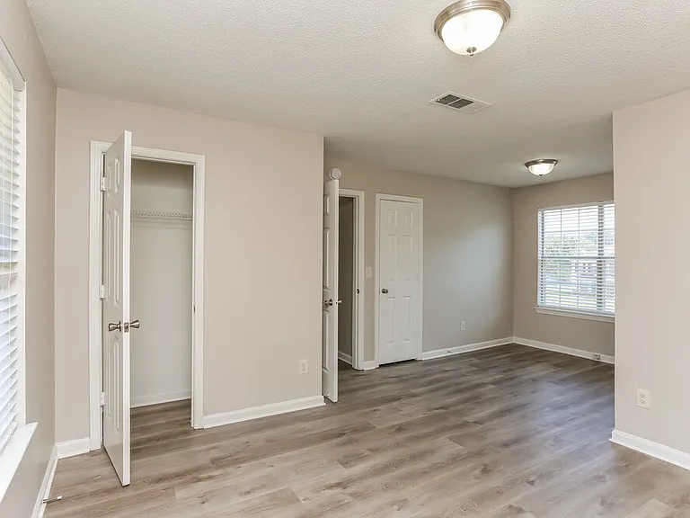 3317 Royal Springs Ct — Photo 15