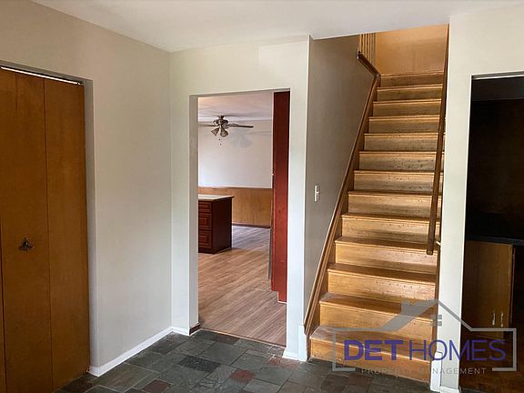 3rd image of 25280 Parsons Dr