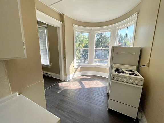 5th image of 2208-2210 W Pacific Ave #2