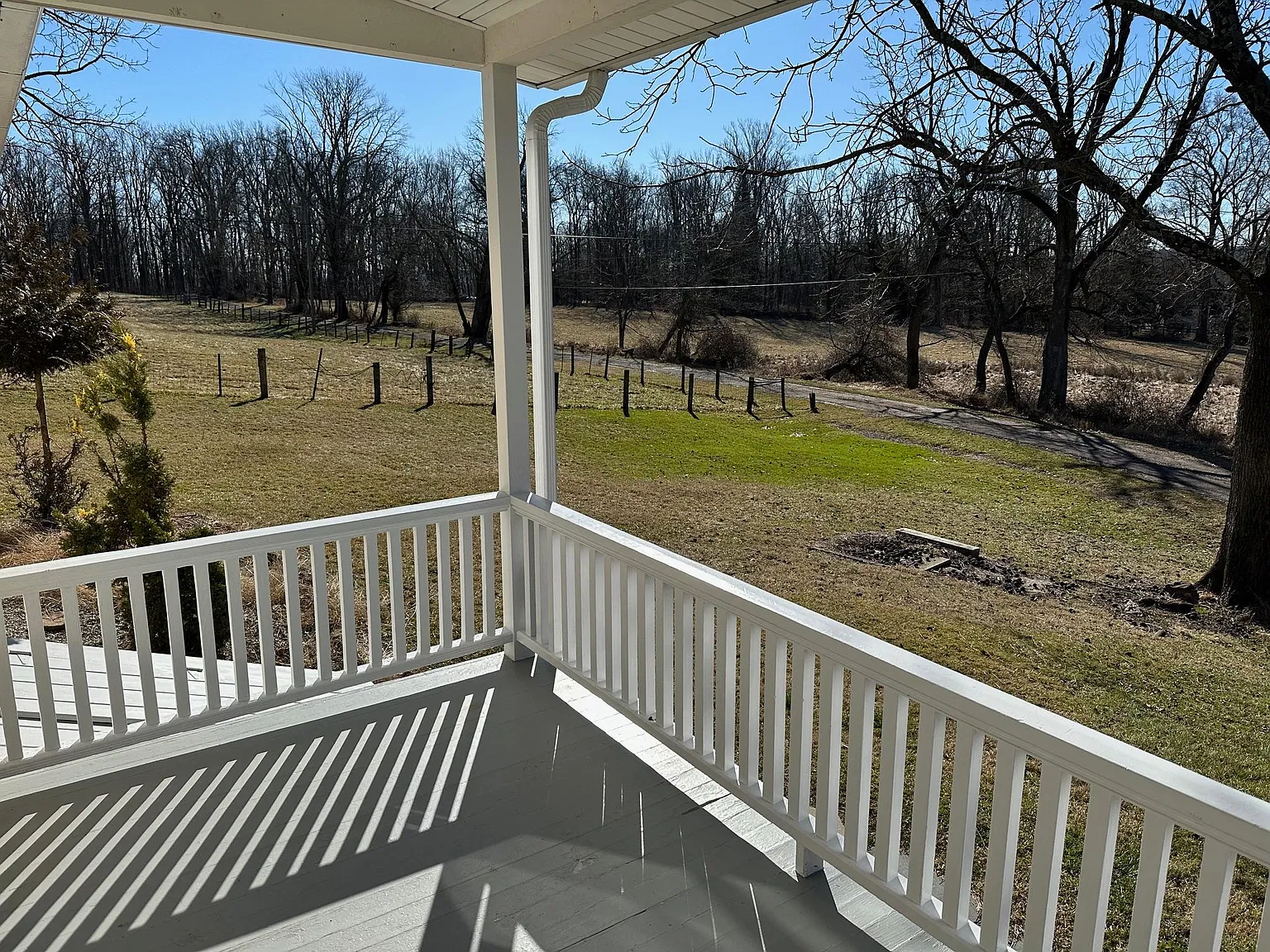 2 bed, 1000 sqft, $2,500 — Photo 2