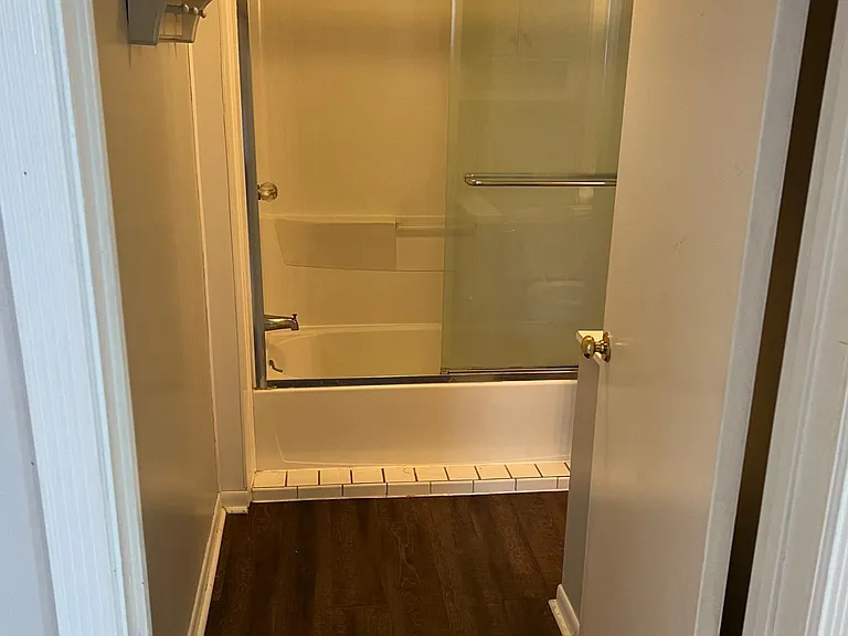 1361 Portland Ave NE #2 — Photo 11