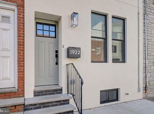 1922 Reed St, Philadelphia, PA 19146