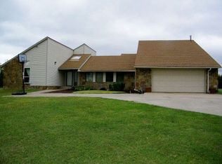 13014 Three Oaks Dr, Jones, OK 73049