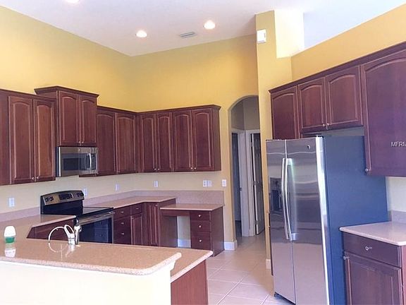 Spacious Open Kitchen with brand new stainless steel appliances