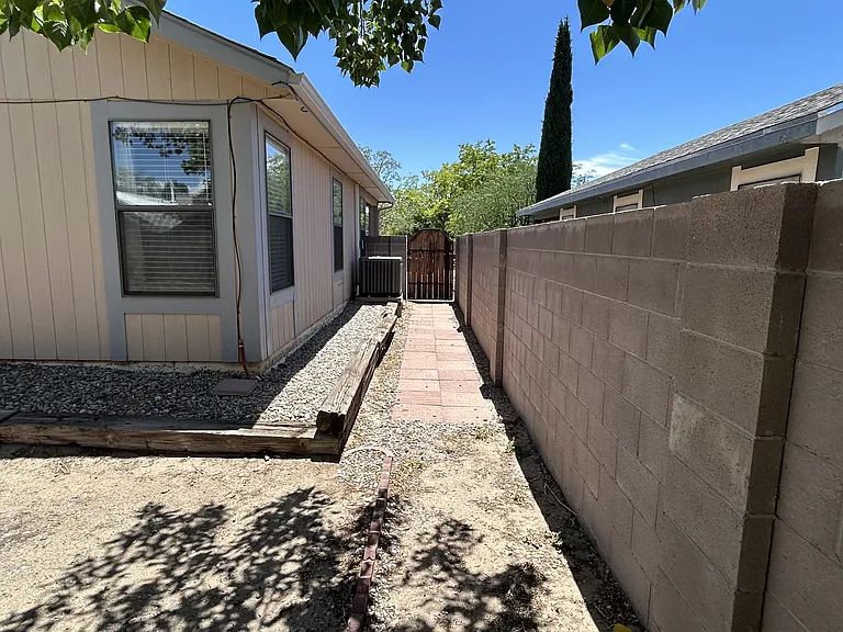 1974 Castillo Dr SW — Photo 29
