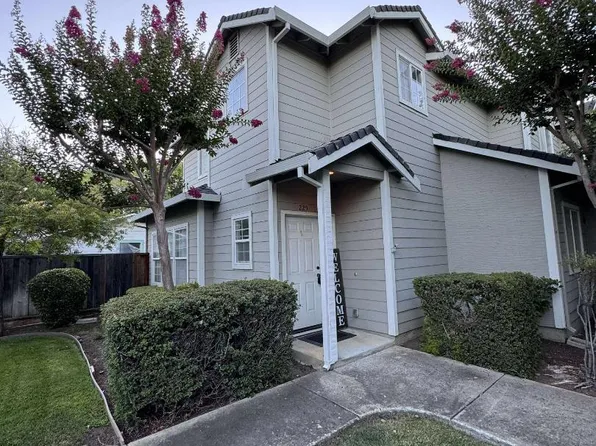 225 Spring Ave, Morgan Hill, CA 95037