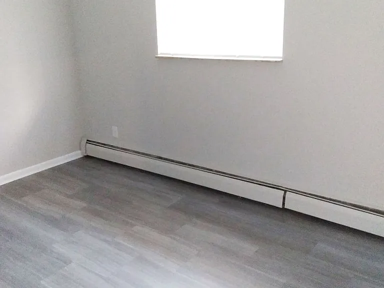 3033 Clifton Ave — Photo 4