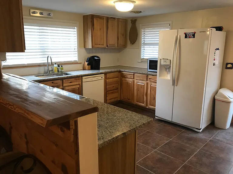 Riverview Shores Dr — Photo 3