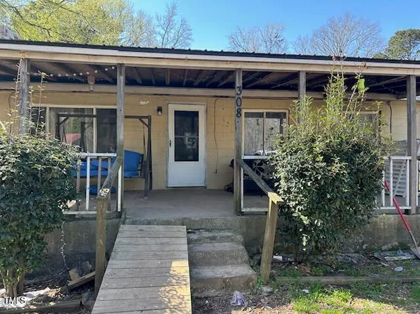 308 San Lee Dr, Sanford, NC 27330
