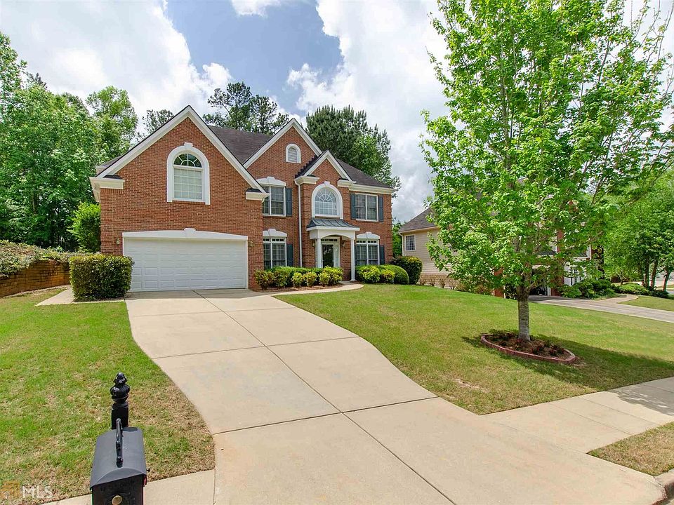 1st image of 9 Greenwood Ct