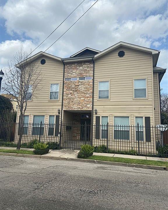 1st image of 1501 Francis St APT B