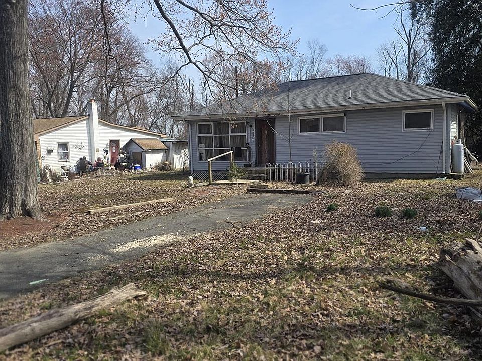 2nd image of 21964 Saint Louis Rd