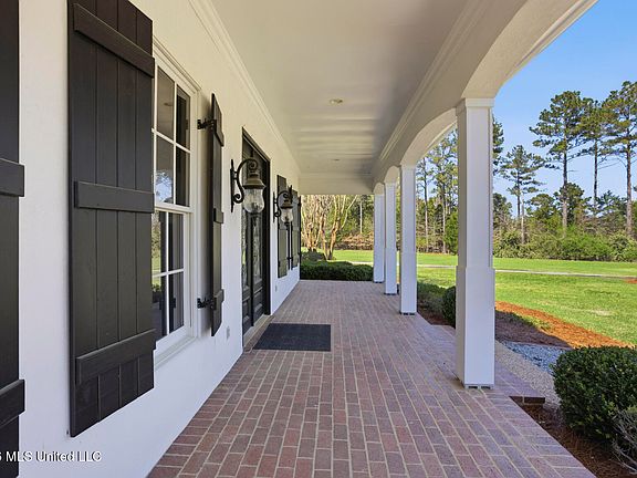 2nd image of 173 Anderson Station Rd