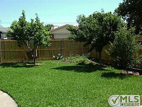 5th image of 7215 Blackwillow Ln