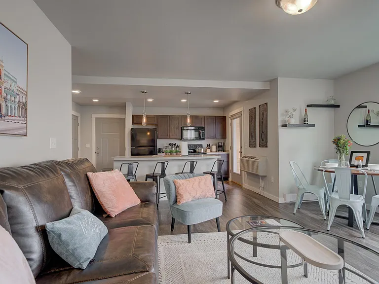 364 Enterprise Blvd #12 — Photo 12