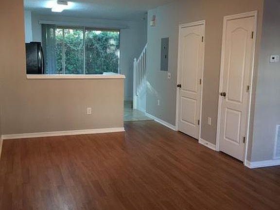 5th image of 1351 Hampton Park Ln