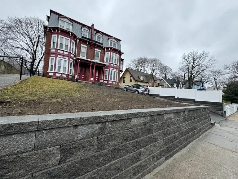 4 Montrose St #1 — Photo 11