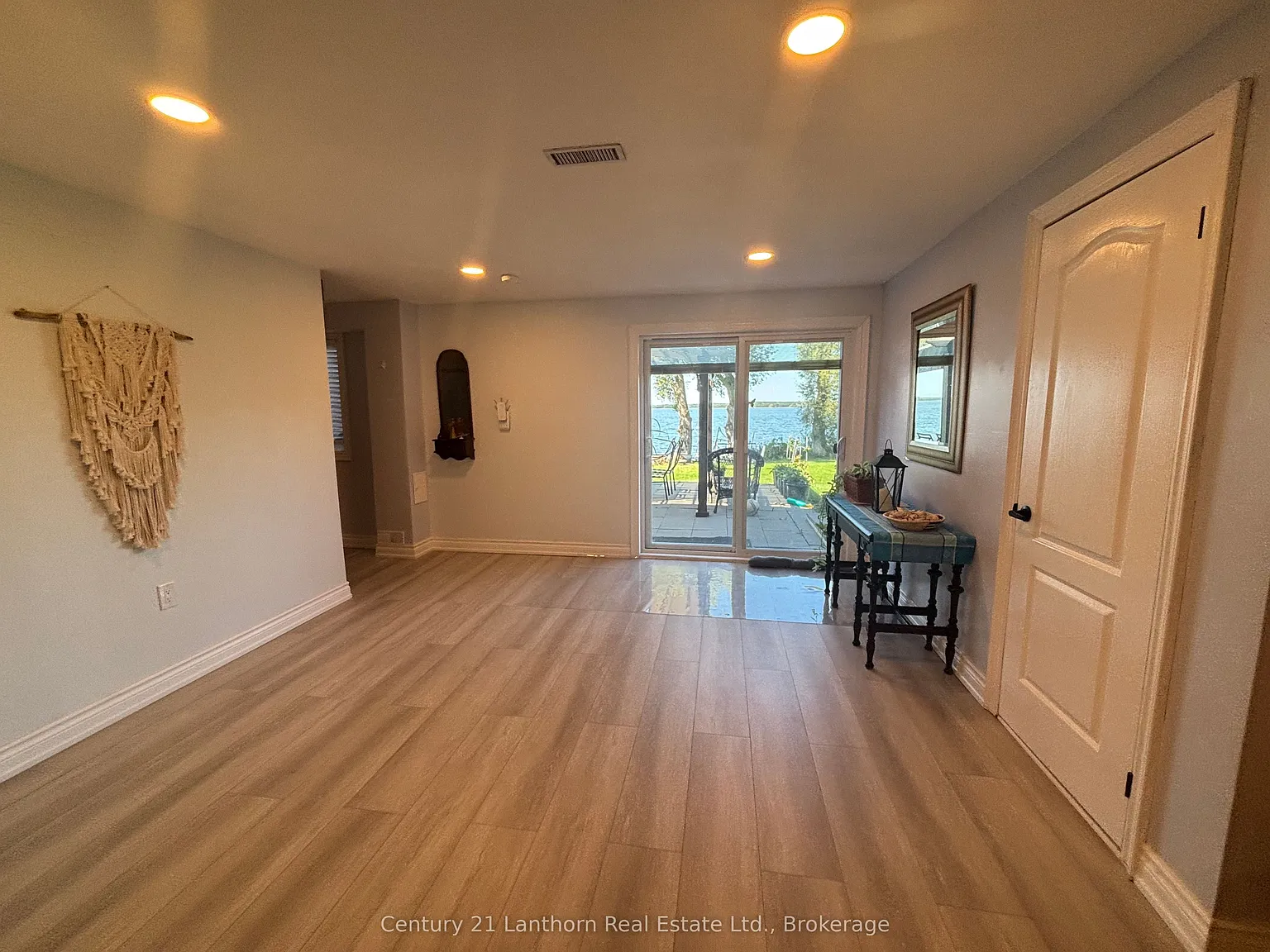 1 bed, $1,600 — Photo 2