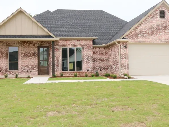 11953 Gillian Ct, Tyler, TX 75703
