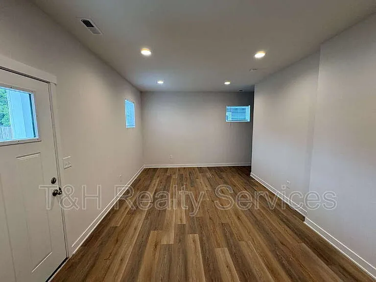 415 N Walcott St #D — Photo 5