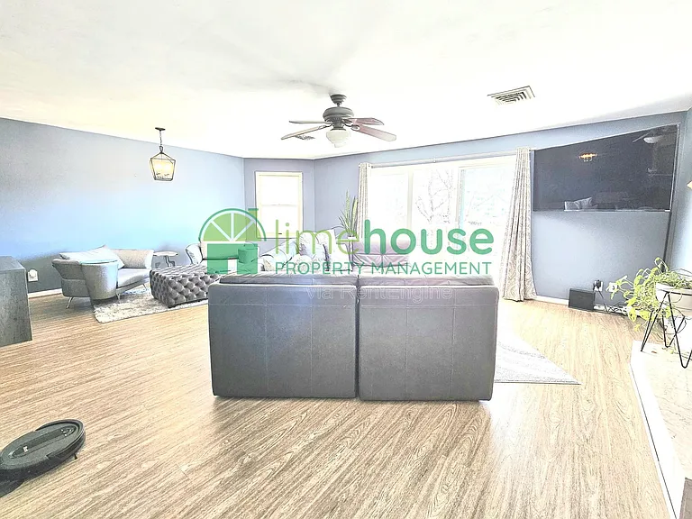 311 Norfolk Ave #1 — Photo 3