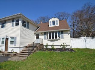 263 Cottage Rd, Valley Cottage, NY 10989