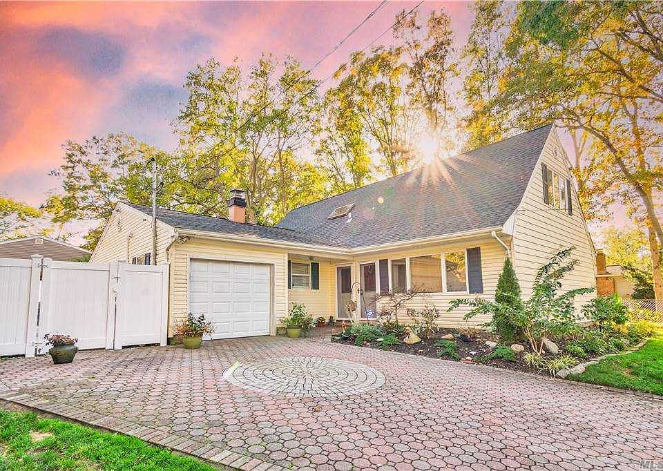 1st image of 148 Springdale Dr