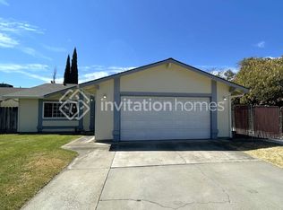 1542 Claremont Dr, Manteca, CA 95336