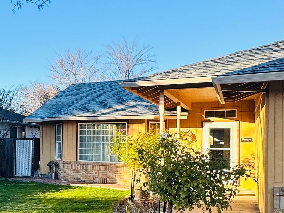 1st image of 857 Forest Glen Dr