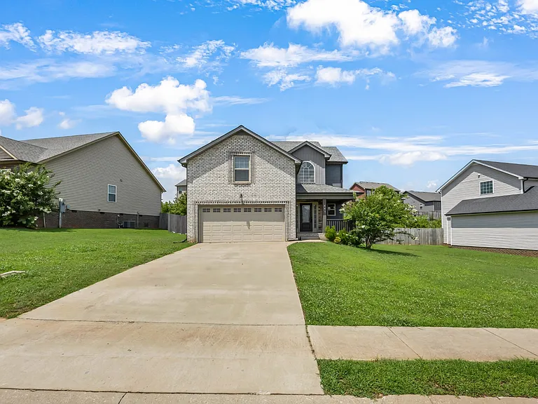 843 Crestone Ln — Photo 4