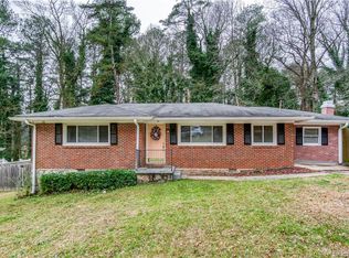 3173 Pinehill Dr, Decatur, GA 30032
