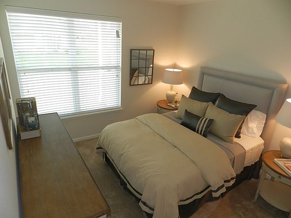 5th image of 7247 Vista Cir #721