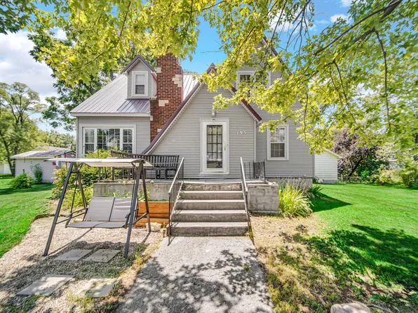 195 W High St, Wheatfield, IN 46392