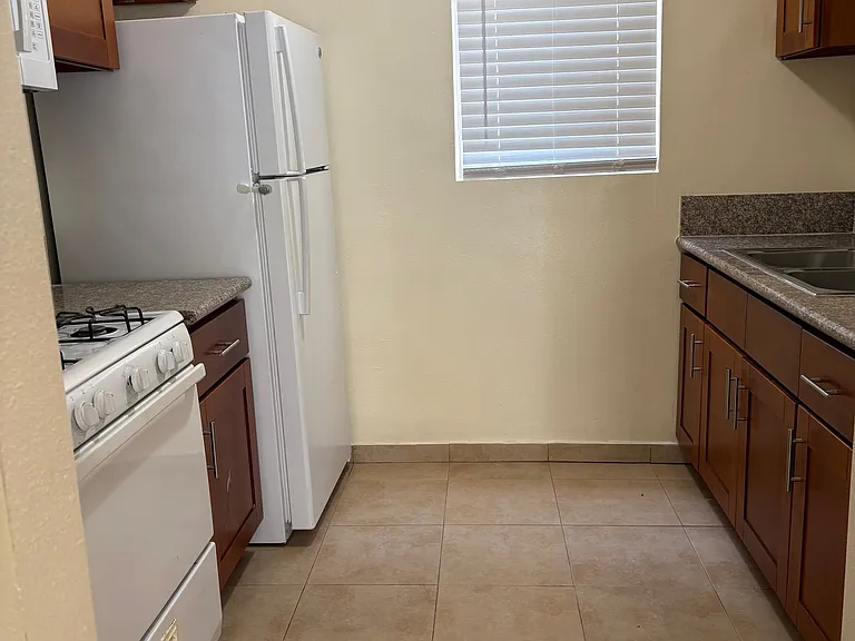 642 E Imperial Hwy #642 — Photo 4