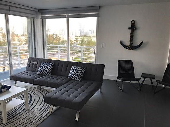 3rd image of 7800 Carlyle Ave APT 6A